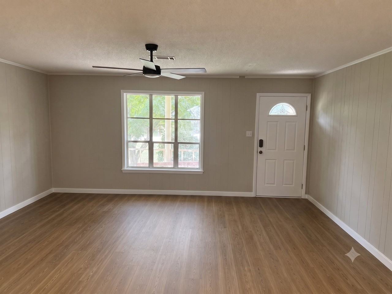 2405 Boddie Ln - Photo 5 of 19