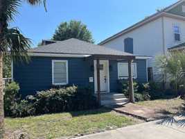 featured image of 505 E 35th St