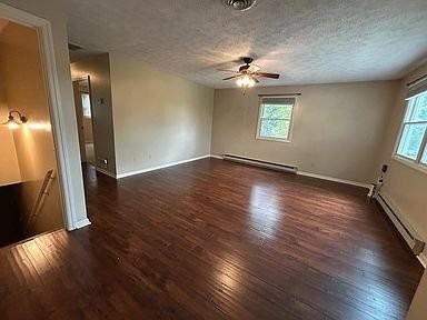 729 James St #1 - Photo 3 of 13