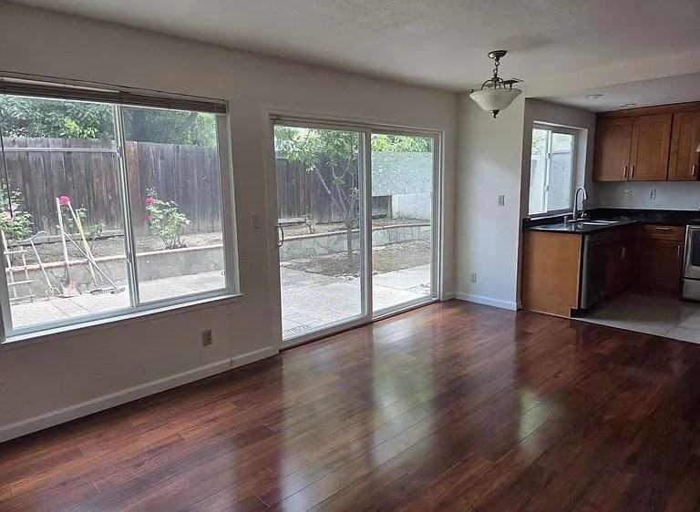 1302 Araujo St - Photo 3 of 9