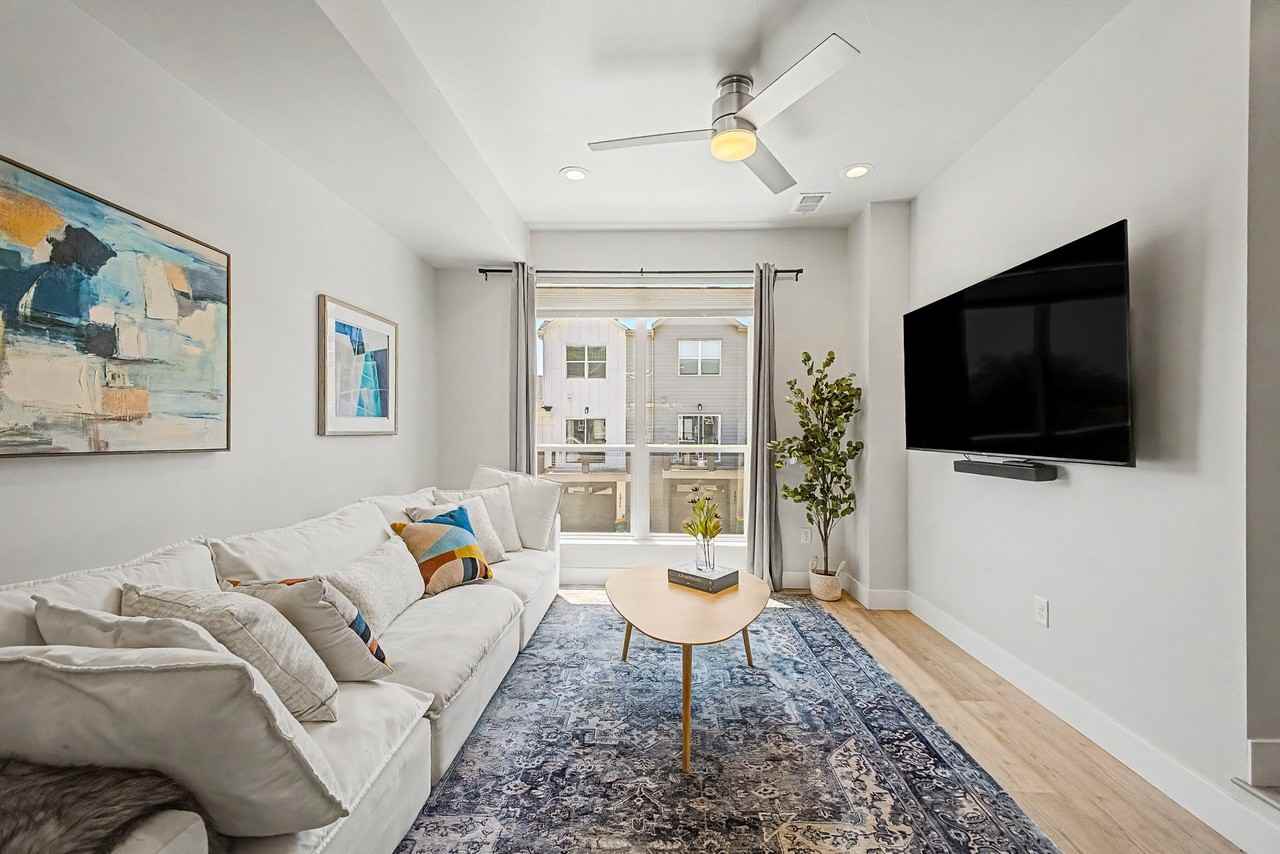 3437 W 63rd Pl - Photo 2 of 19