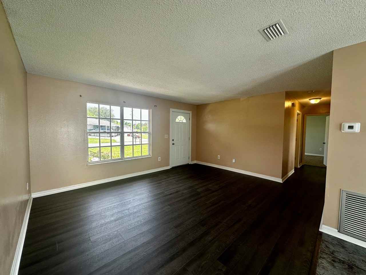 6574 Bamboo Ave - Photo 3 of 9