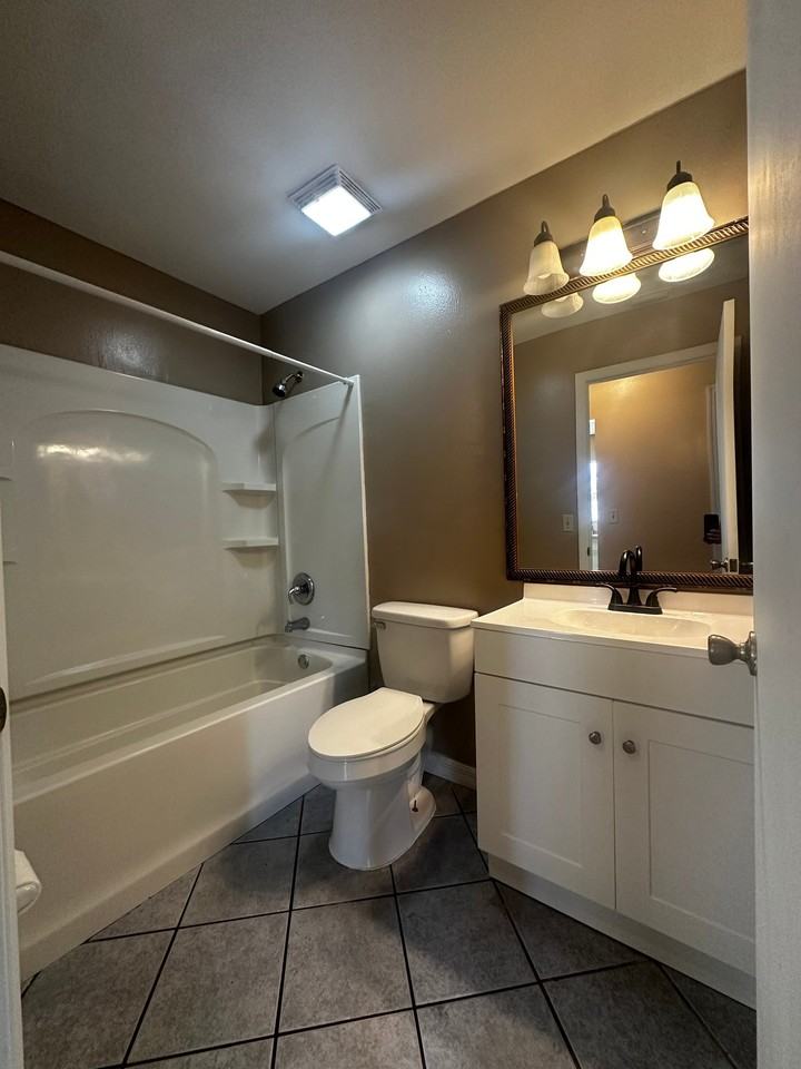 6574 Bamboo Ave - Photo 5 of 9