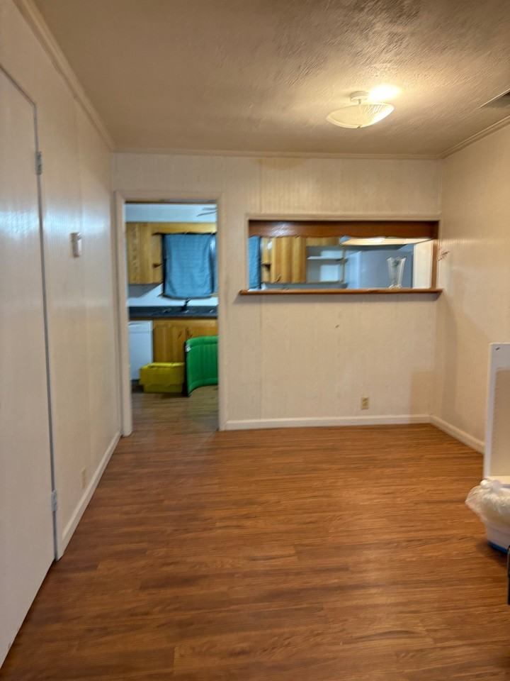 1527 Gas House Rd - Photo 4 of 14