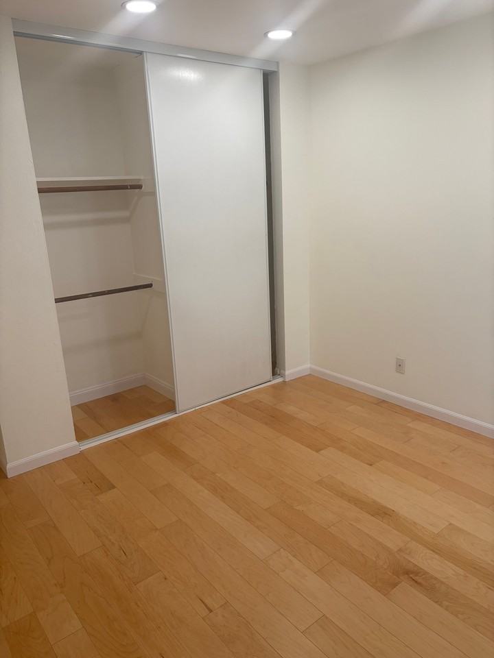3840 Howe St #101 - Photo 7 of 14