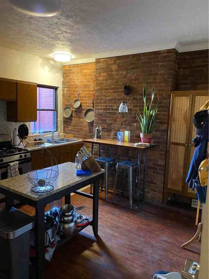 319 Atwood St #2ndFL - Photo 4 of 8