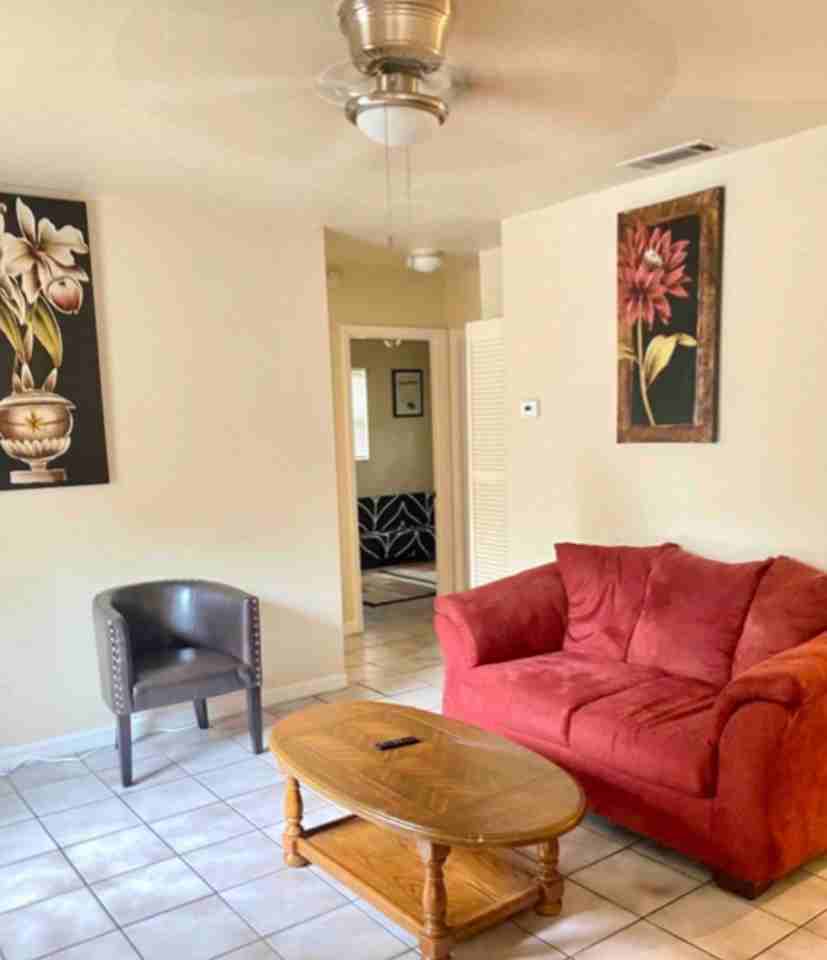2049 Nw 36th Ave #A