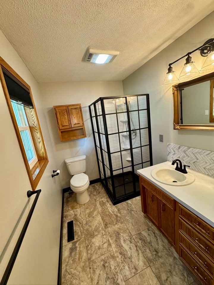 1120 Boone St - Photo 2 of 20