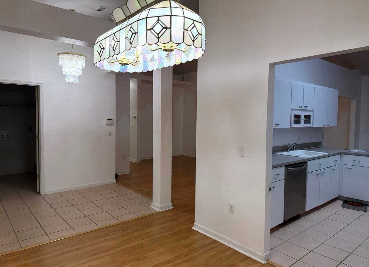 4423 Nw 36th St - Photo 6 of 6