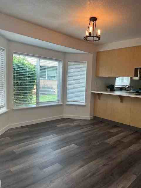 155 Ne Craven Rd #M13 - Photo 3 of 11