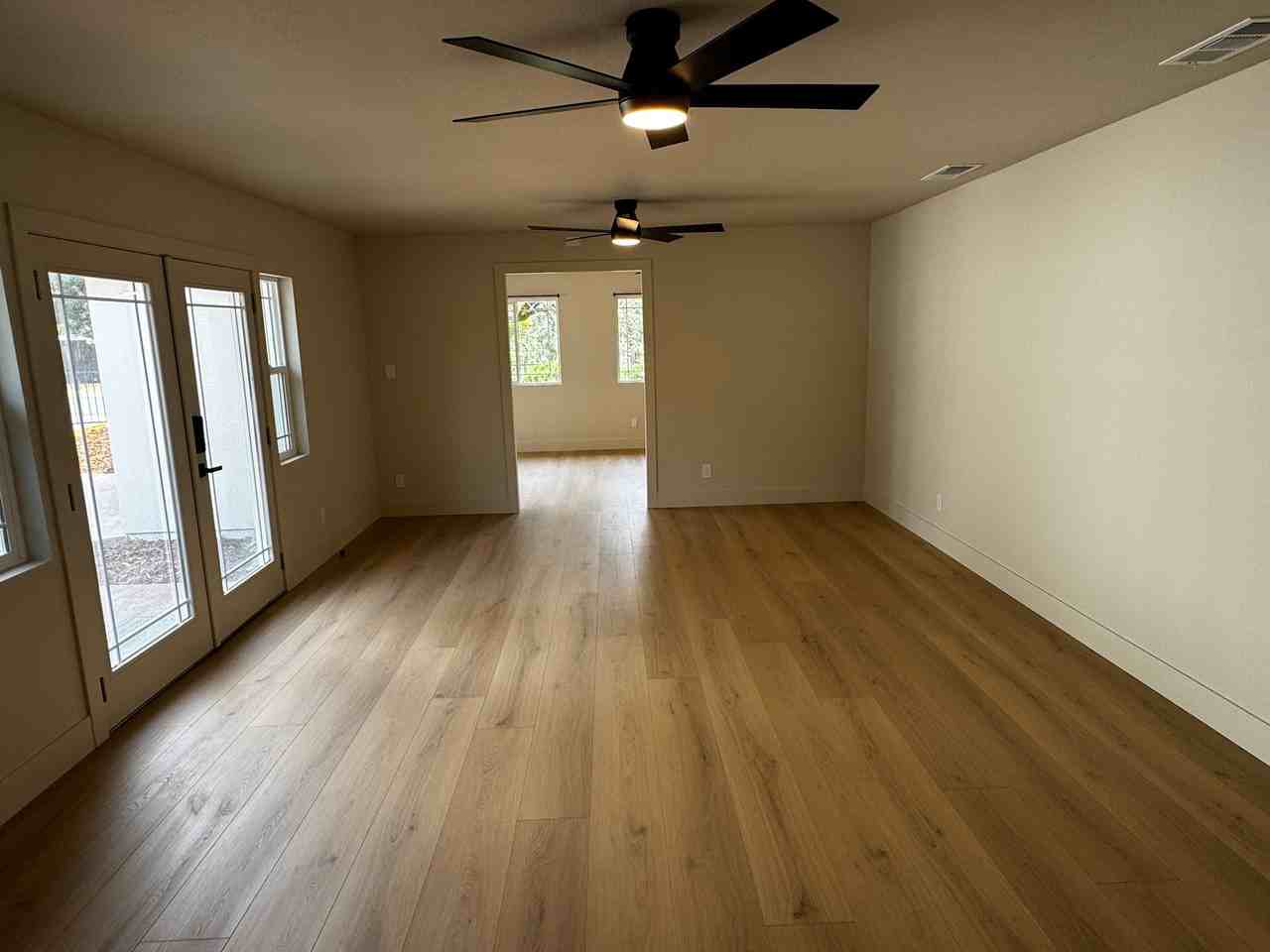 4829 Chico St - Photo 5 of 9