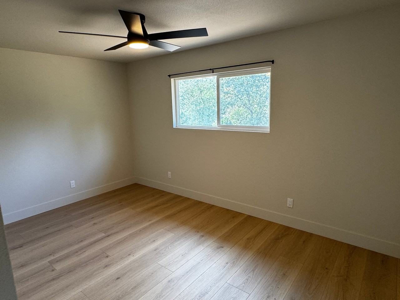 4829 Chico St - Photo 7 of 9