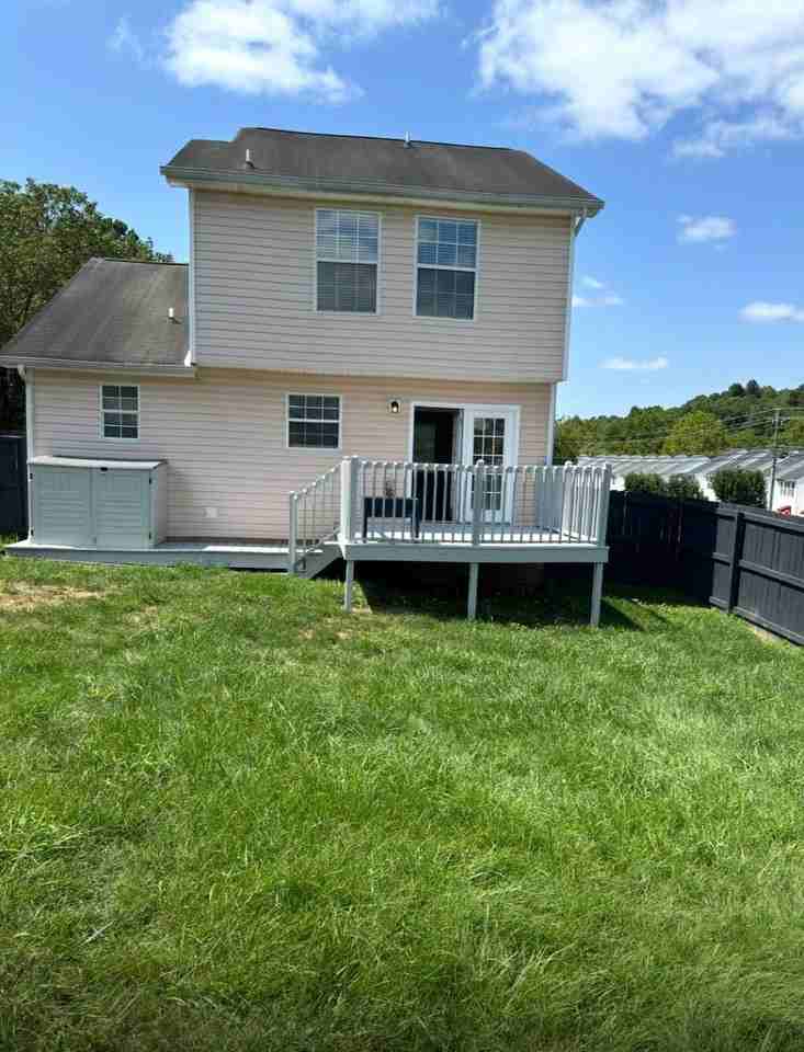 105 Boardwalk - Photo 2 of 16