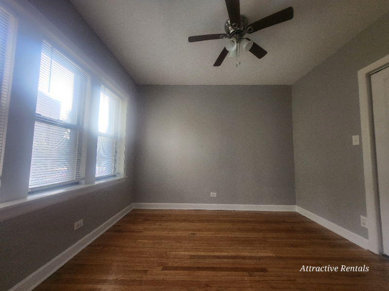 2916 W 64th St #1 - Photo 3 of 10