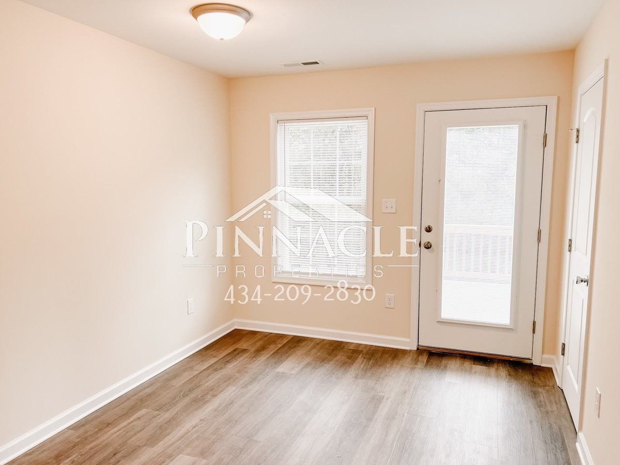 2305 Tazewell Ave #B - Photo 7 of 20