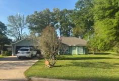 105 Thistledown Dr - Photo 1 of 1