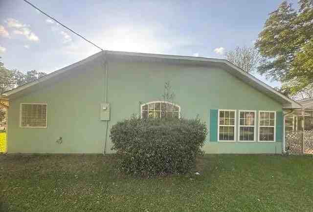 105 Thistledown Dr - Photo 4 of 20