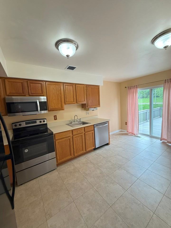 112 Galway Cir - Photo 4 of 20