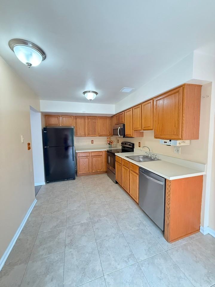 112 Galway Cir - Photo 5 of 20