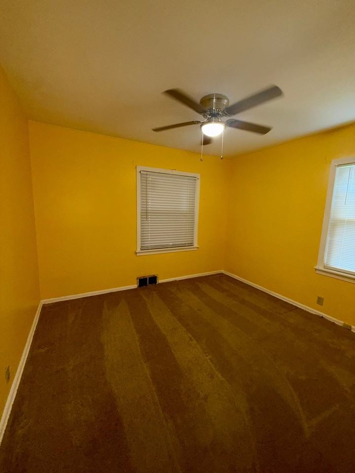 310 E Lyndon Ave - Photo 6 of 14