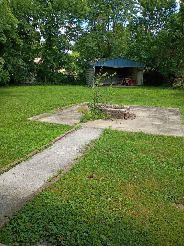 104 Kenton Ave - Photo 2 of 12