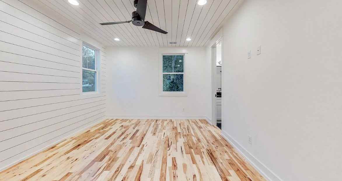 1103B Cecilia Ave - Photo 3 of 15