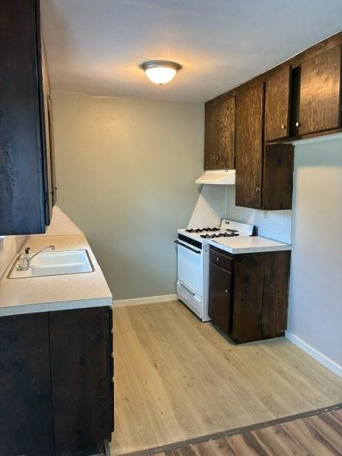 112 W Beech St - Photo 7 of 17