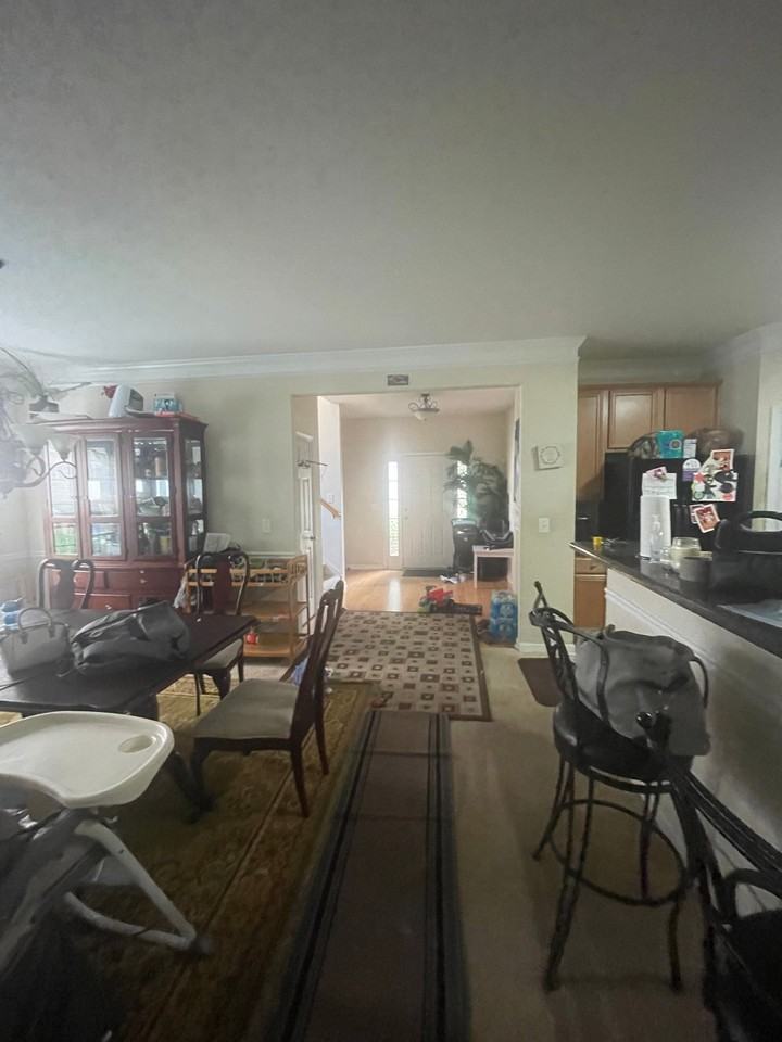153 Hollinger Way - Photo 5 of 8