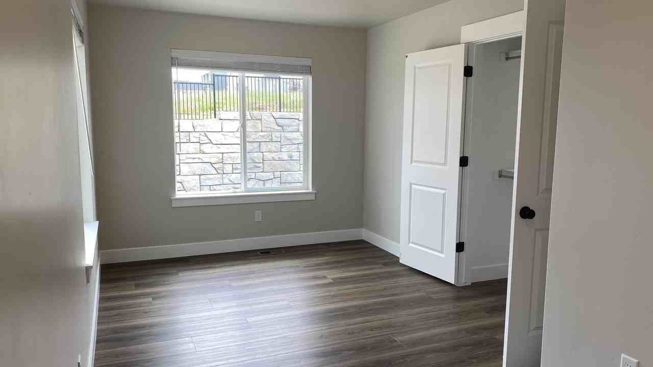 3134 Ne - Photo 4 of 13