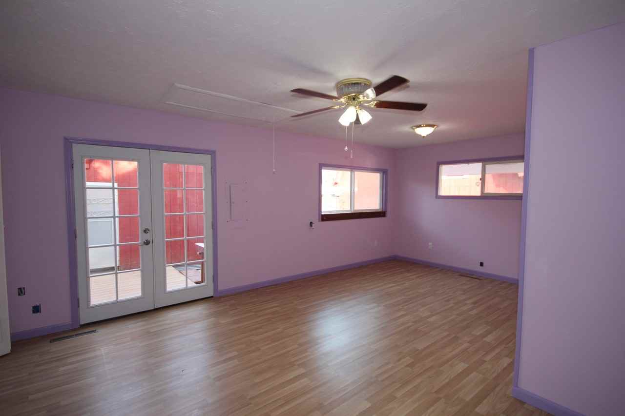 438 W 2nd St - Photo 5 of 11