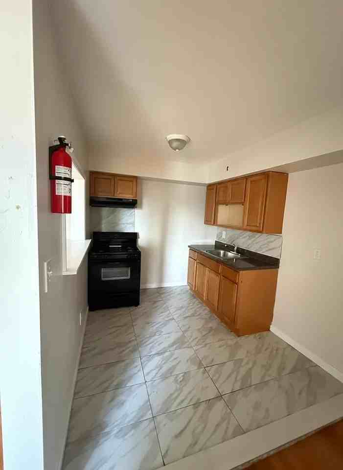 342 Roseville Ave #1 - Photo 2 of 6
