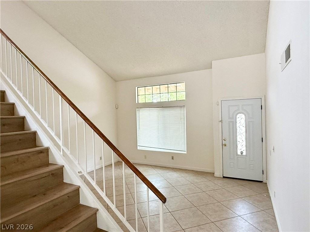 135 Primero Way - Photo 4 of 15