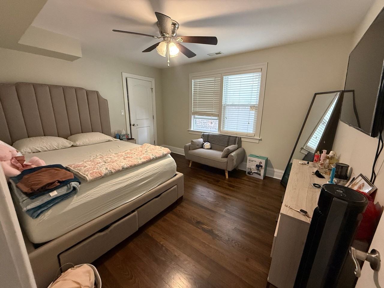 6427 N Albany Ave #1 - Photo 5 of 15