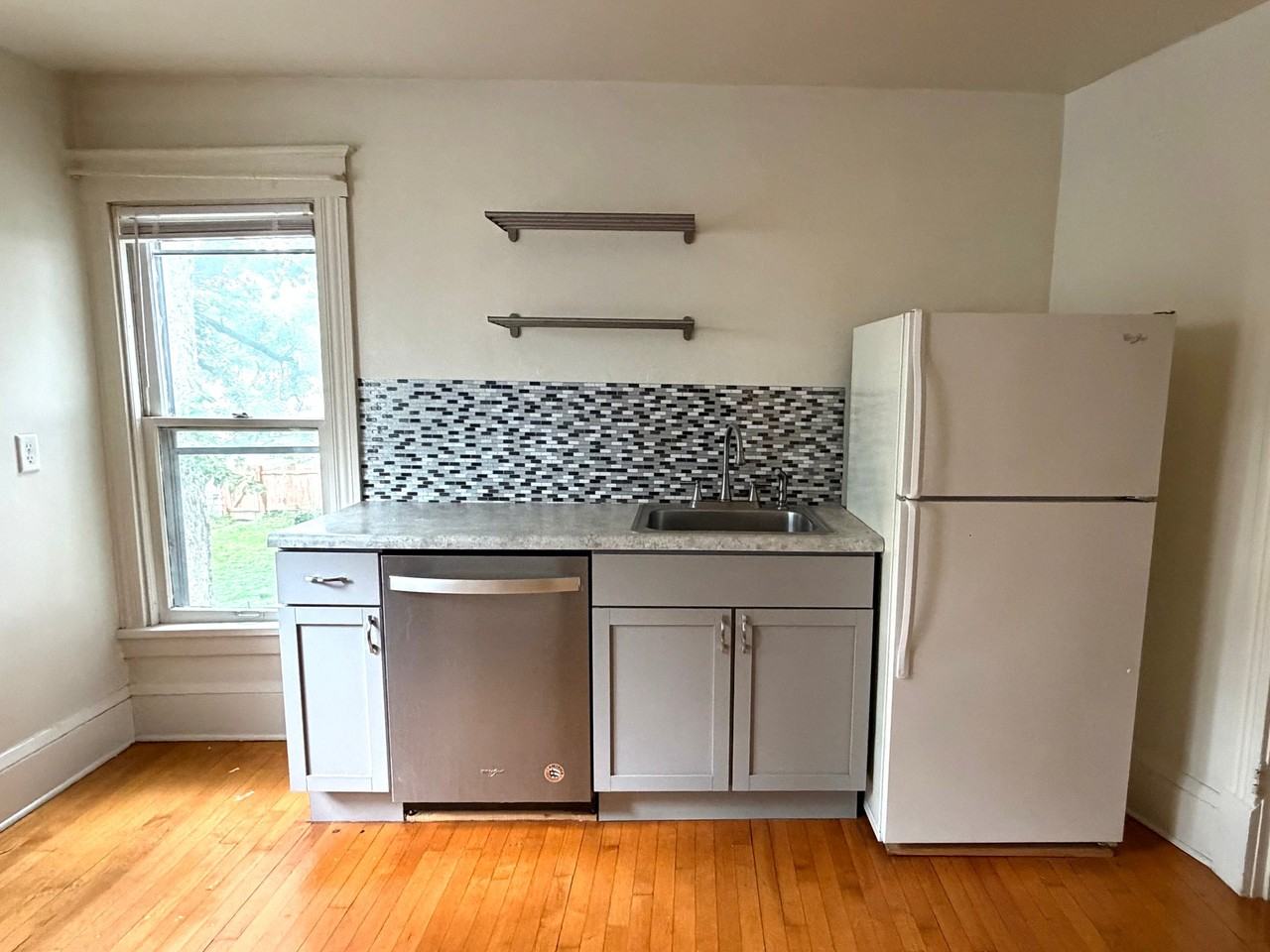 2531 Polk St Ne #2 - Photo 3 of 24