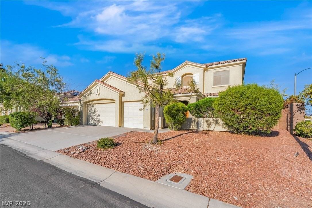 10570 Eagle Nest St - Photo 2 of 50