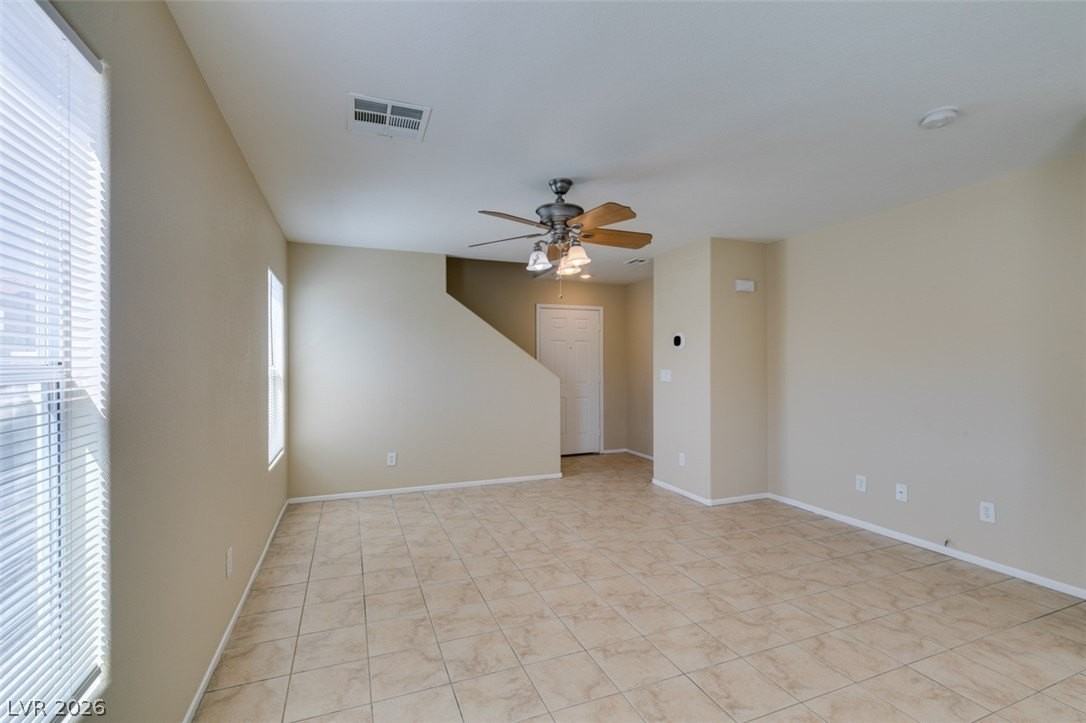 1170 Orange Meadow St - Photo 6 of 41