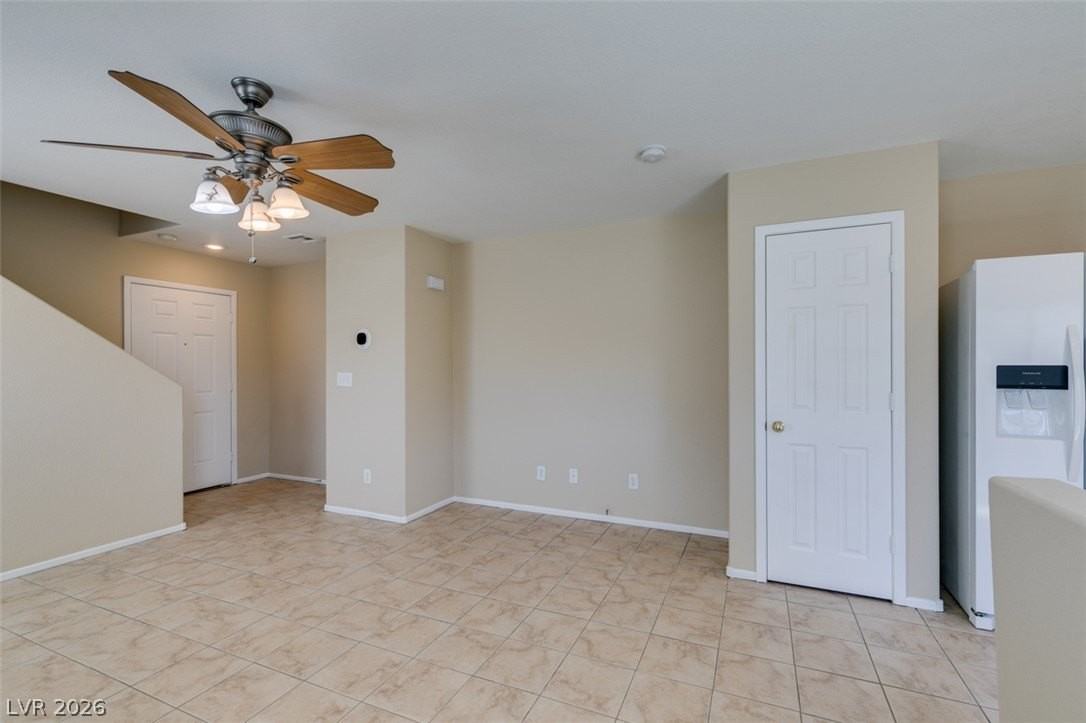 1170 Orange Meadow St - Photo 7 of 41