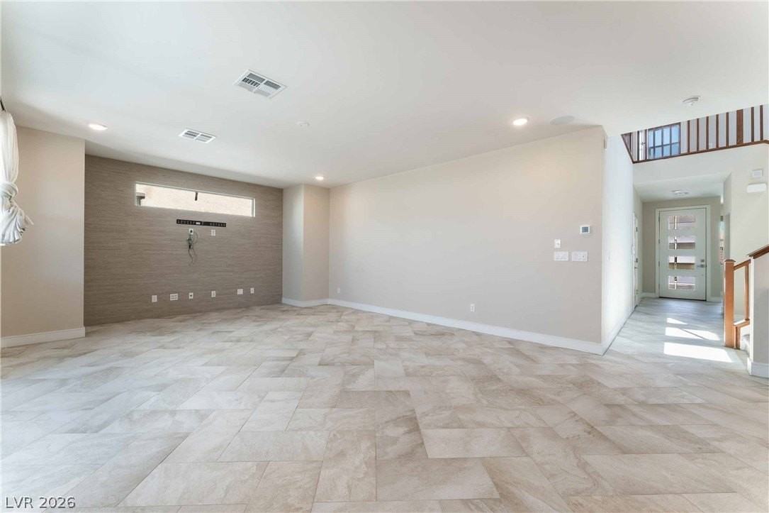 6933 Whisper Canyon Pl - Photo 4 of 31