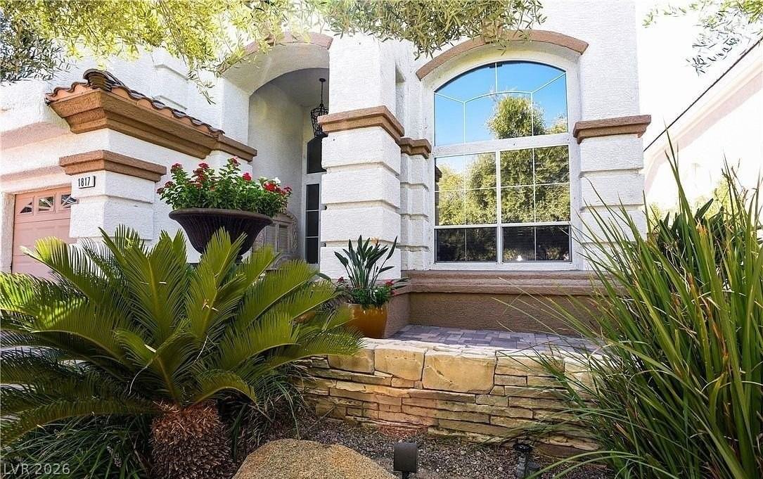 1817 Corta Bella Dr - Photo 2 of 33