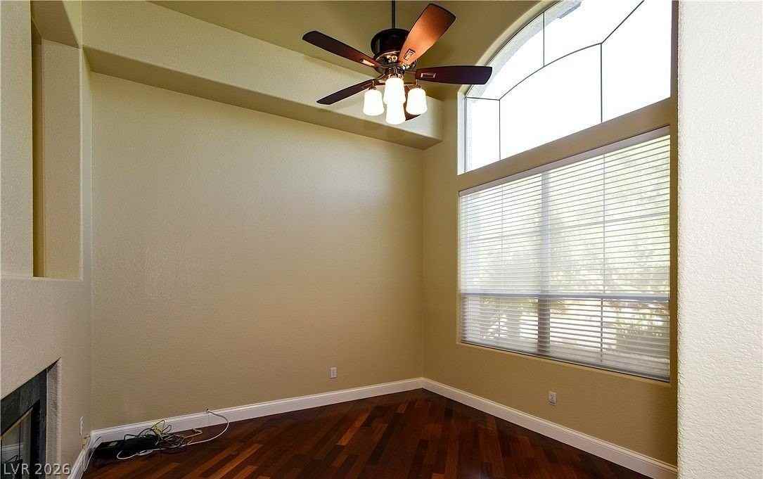 1817 Corta Bella Dr - Photo 3 of 33