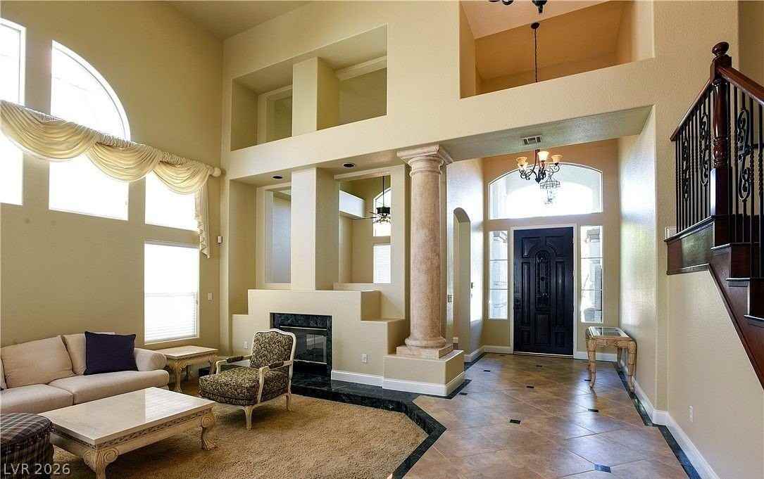 1817 Corta Bella Dr - Photo 4 of 33