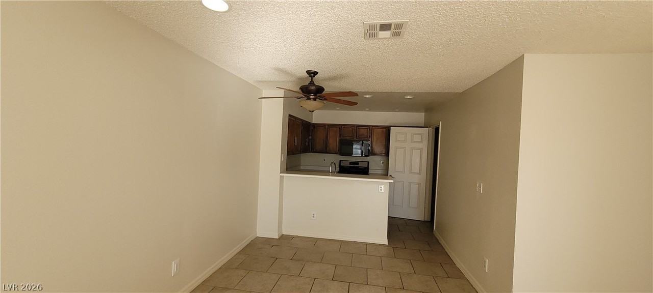 2121 Chertsey Dr #D - Photo 6 of 23