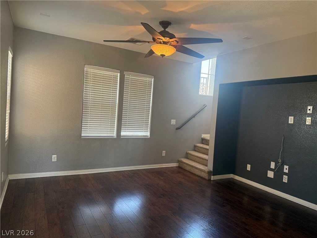 10815 Ackers Dr - Photo 2 of 10