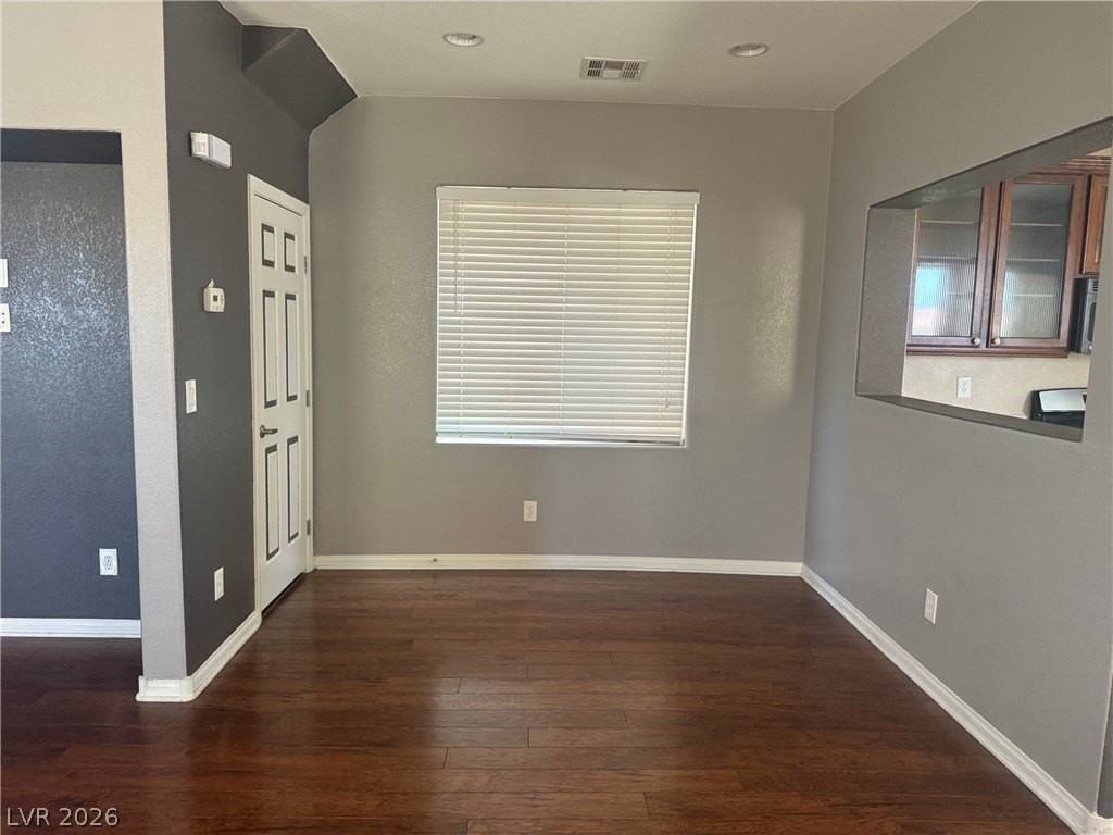 10815 Ackers Dr - Photo 4 of 10