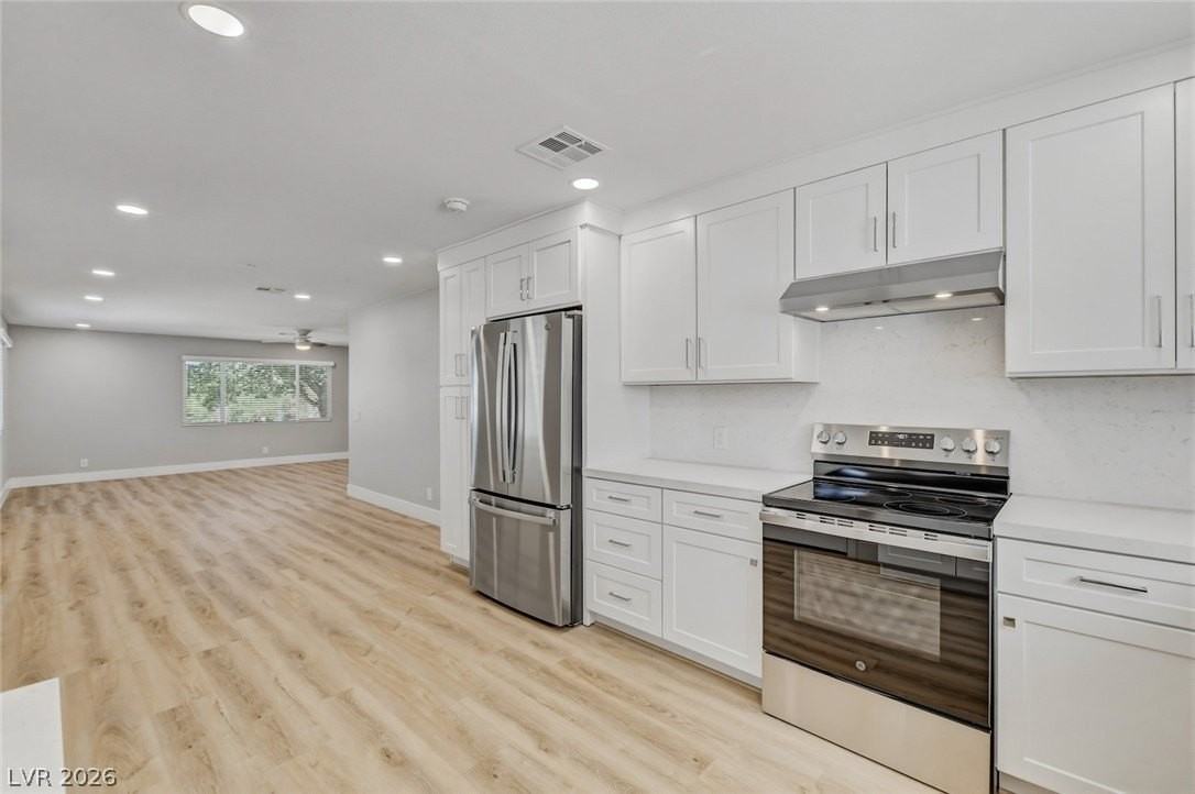 1800 8th Pl - Photo 3 of 50