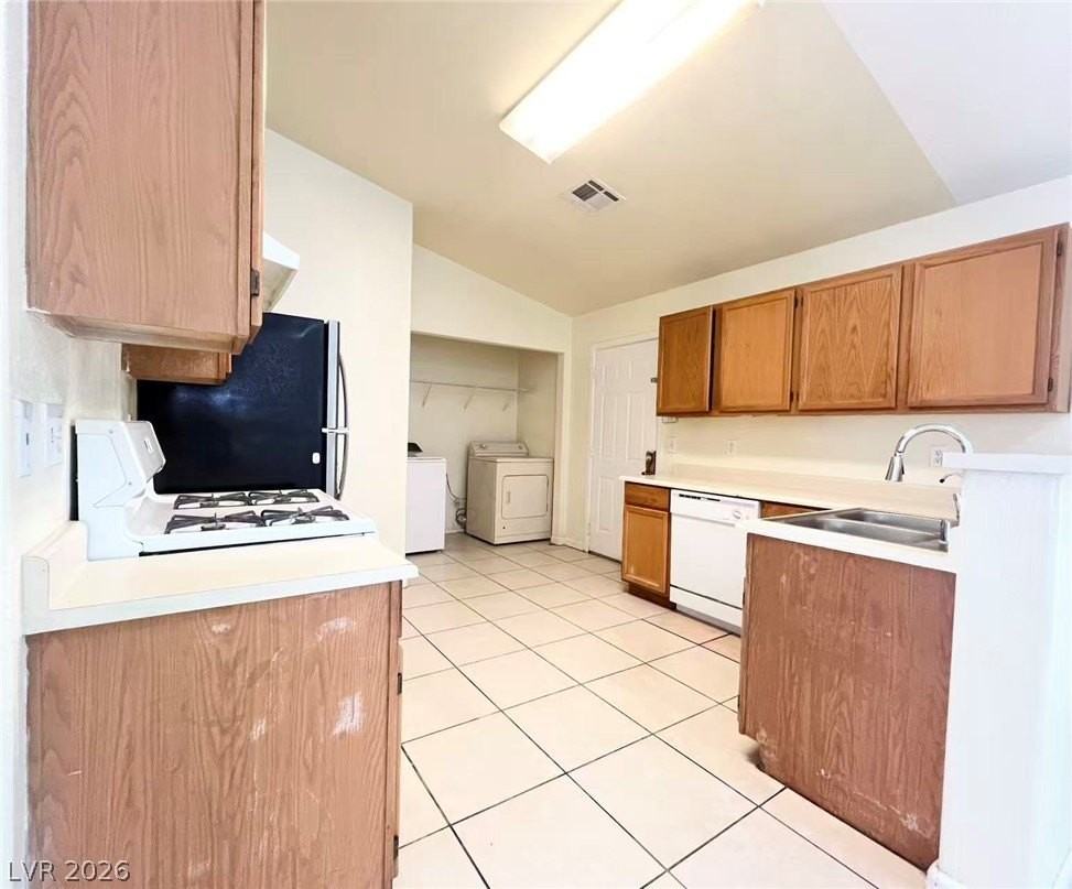 2137 Windhurst St - Photo 5 of 20