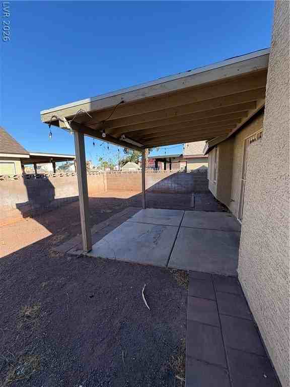 2004 Ullom Dr - Photo 7 of 30