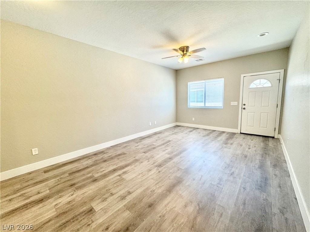 1390 Ogallala St #4 - Photo 4 of 13
