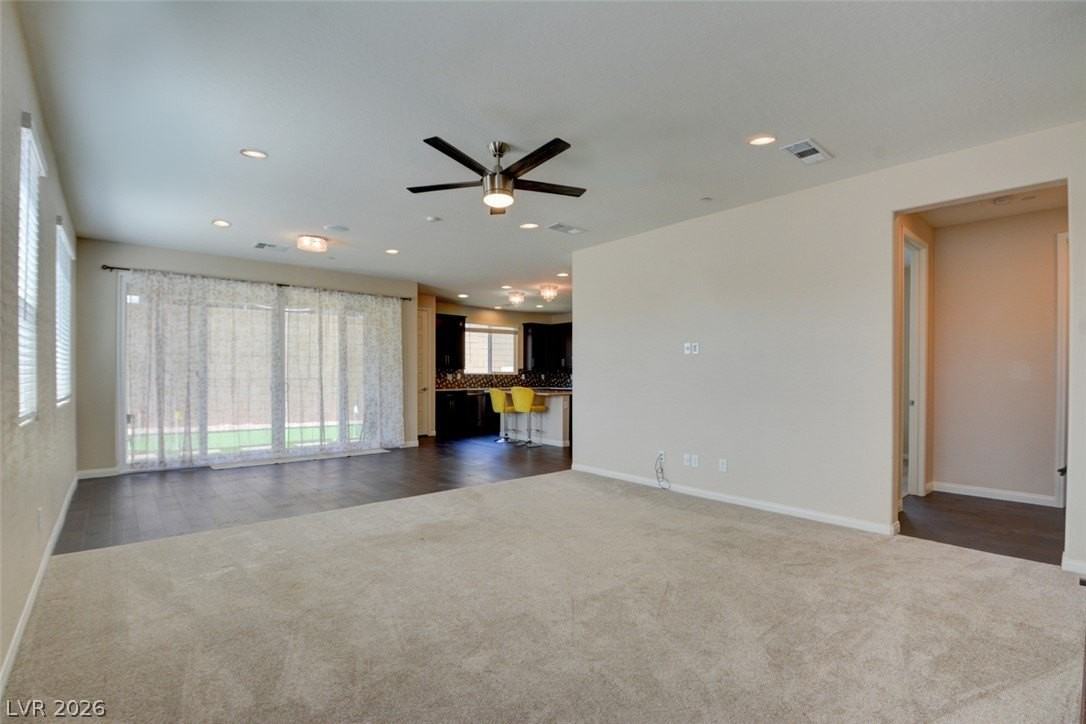 141 Neverland Ave - Photo 5 of 36