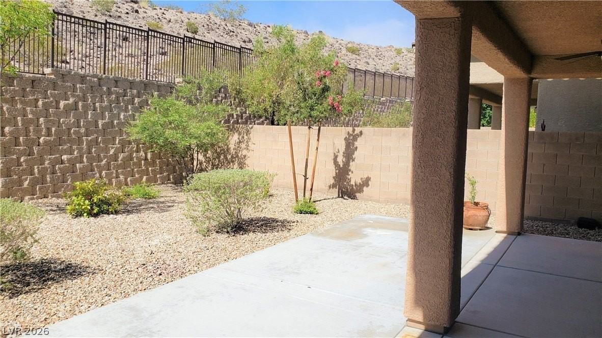 2819 Dunnottar Ave - Photo 3 of 29